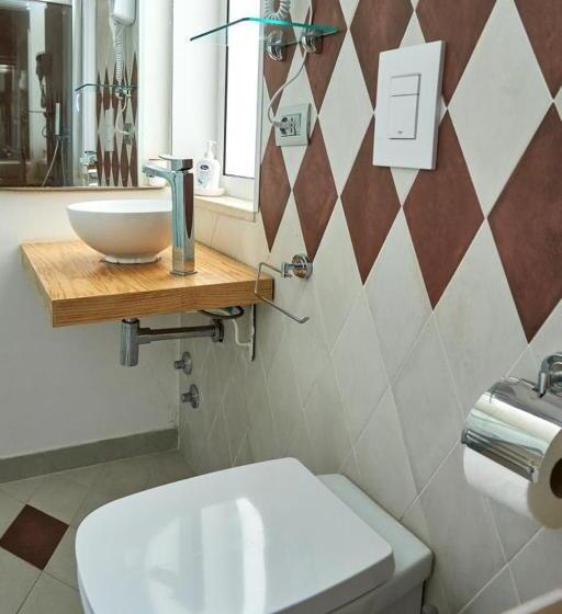 اتاق کلاسیک چهارنفره, Madama B&b