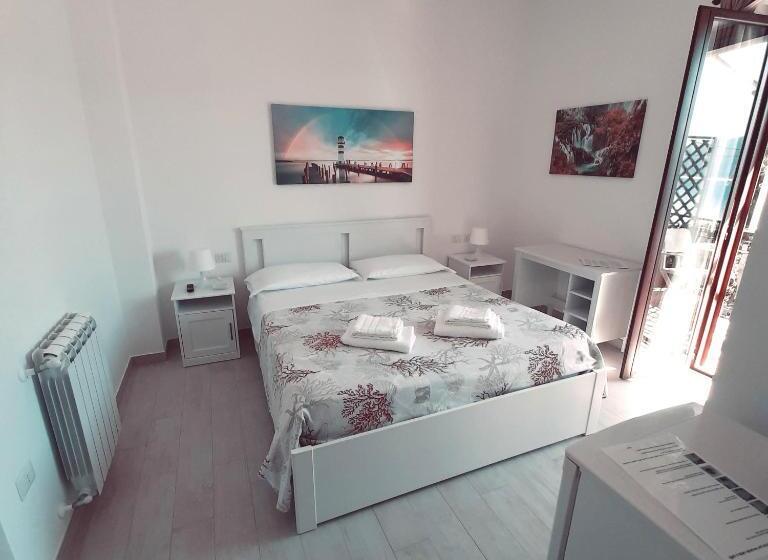 海景标准间带阳台, B&b La Carminella