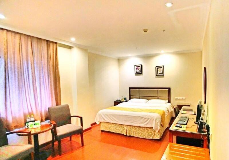 Номер Deluxe, Greentree Inn Jinan Bus Terminal Station Express
