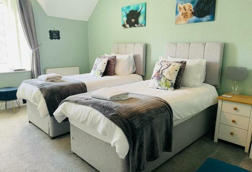 Номер Deluxe Вид на Озеро, Whinburn Guest House