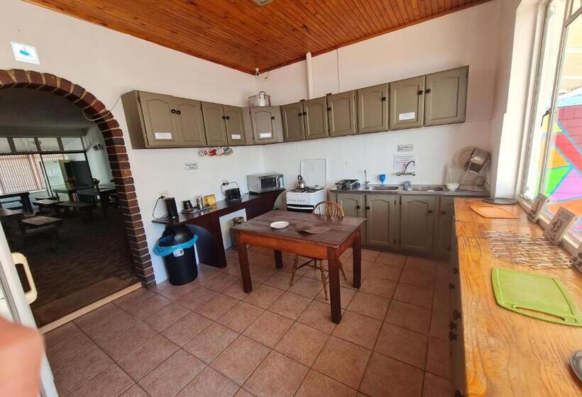 Quarto Estandar Banheiro Compartilhado, Melville House