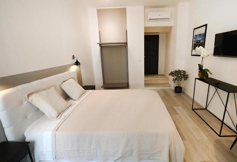 اتاق لوکس, B&b Boutique Four Rooms Bari