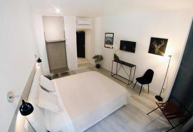 اتاق لوکس, B&b Boutique Four Rooms Bari