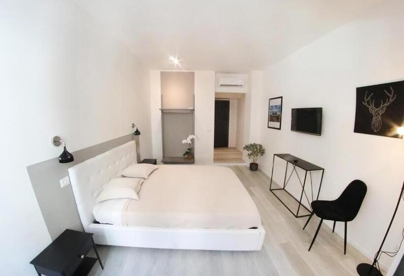 اتاق لوکس, B&b Boutique Four Rooms Bari