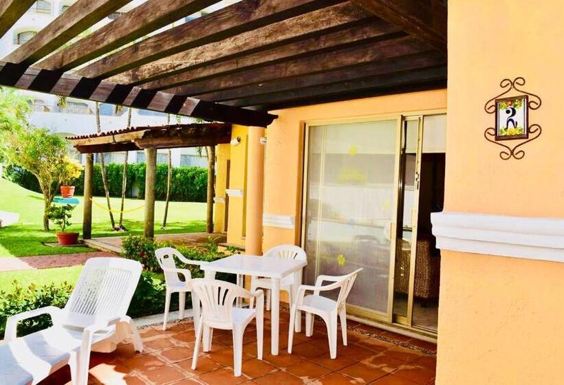ガーデンビュースタンダード４ベッドルーム, Villa Para 5 Personas 4 Adultos Y 1 Menor En Hotel Tsoro Ixtapa Wifi Gratis