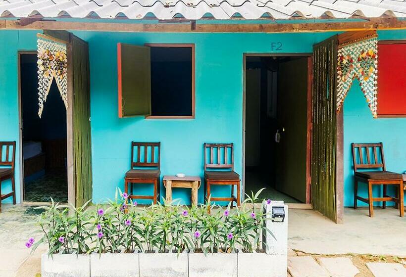 Quarto Estandar, Row House Long Beach