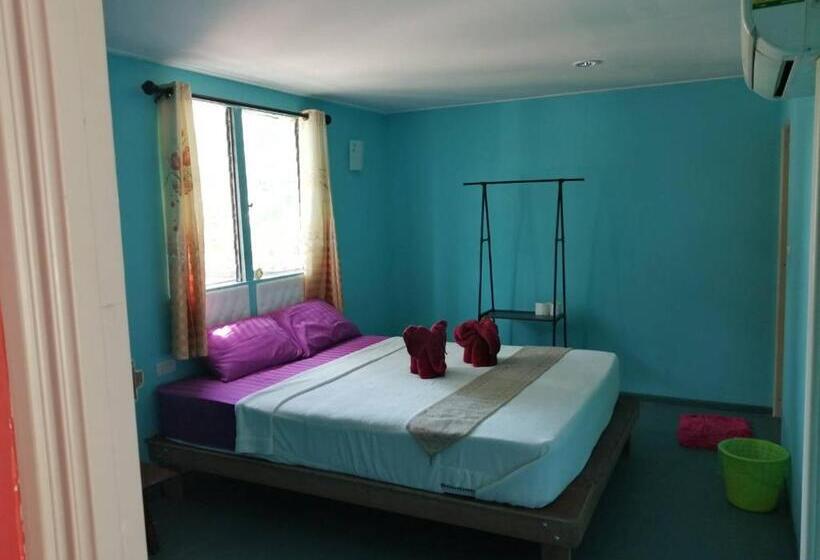 Quarto Estandar, Row House Long Beach