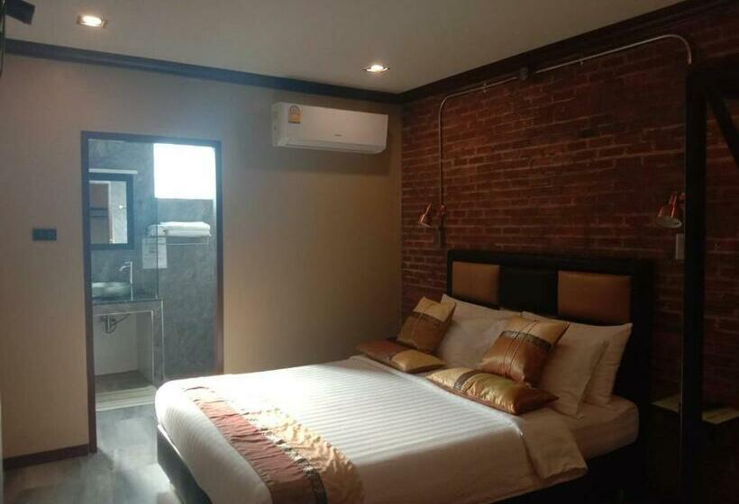 Номер Deluxe, Buddies Loft Samet
