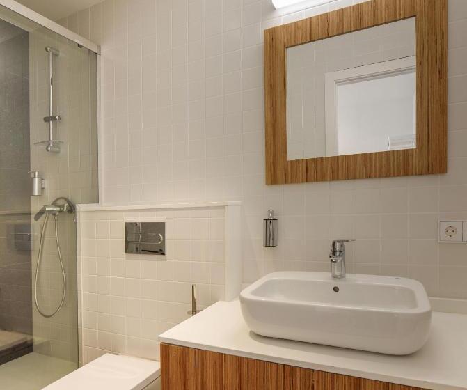 استودیوی استاندارد, Mush Room Apartamentos