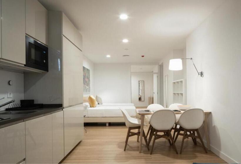 آپارتمان 1 خوابه با بالکن, Mush Room Apartamentos