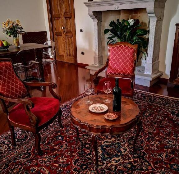اتاق استاندارد, B&b Palazzo De I Mysteri