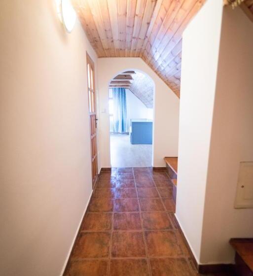 Апартаменты 1 Спальня, Villa ďumbierka   B&b, Wellness, Brewery, Ebikes
