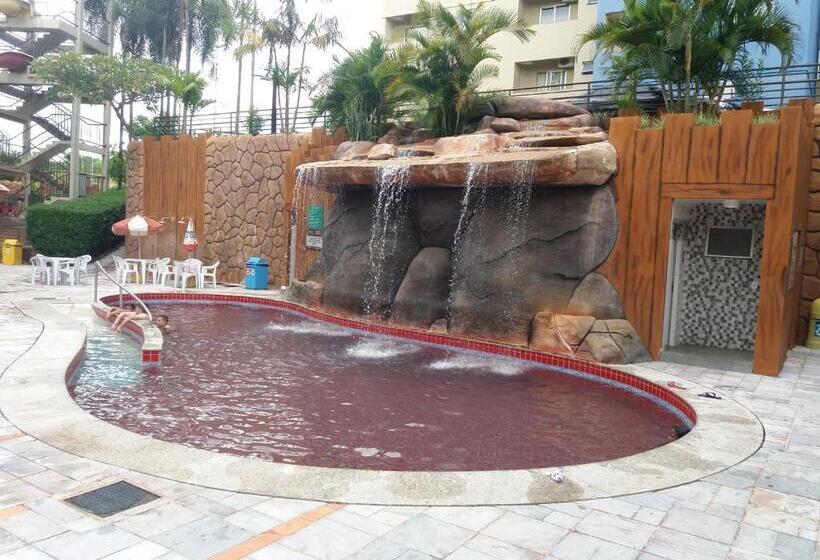 סוויטה, Golden Dolphin Grand
