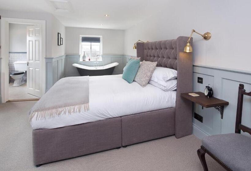 Номер Deluxe, The George Townhouse