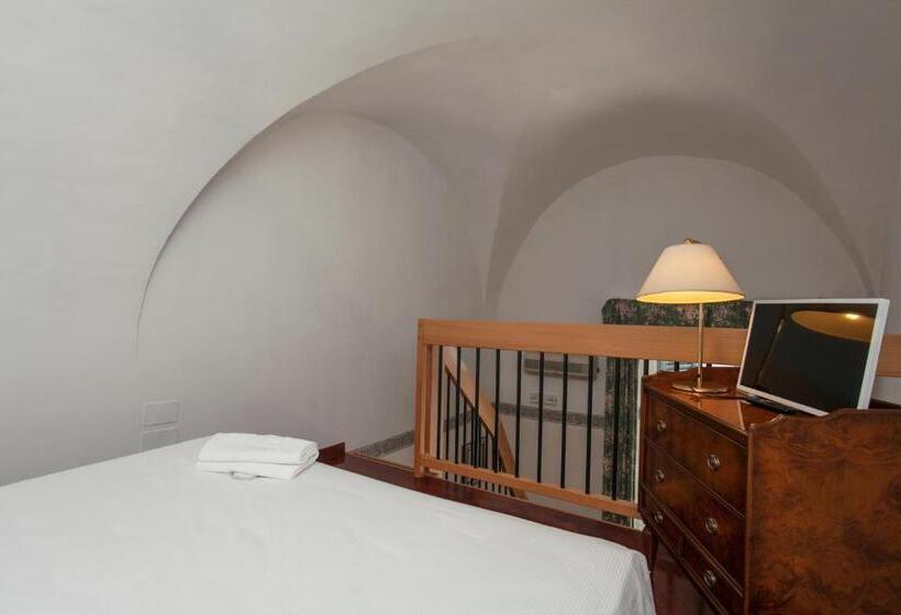اتاق سوپریور, Zodiacus Residence