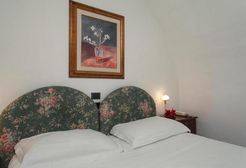 اتاق سوپریور, Zodiacus Residence