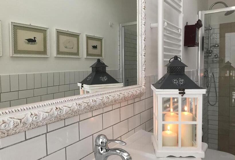 اتاق استاندارد, B&b Theodora