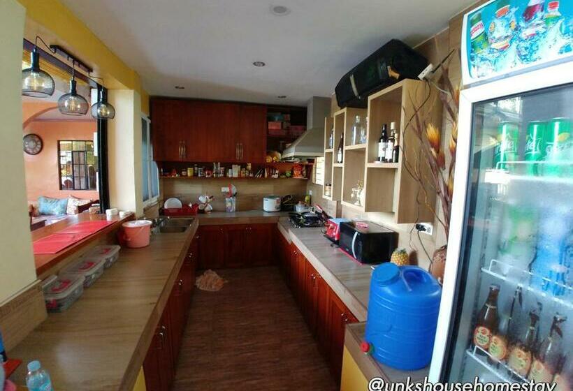 Семейный Номер, Unk S House Homestay