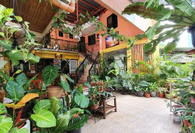 Семейный Номер, Unk S House Homestay