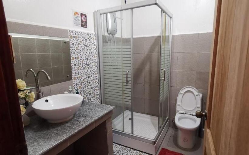 Семейный Номер, Unk S House Homestay