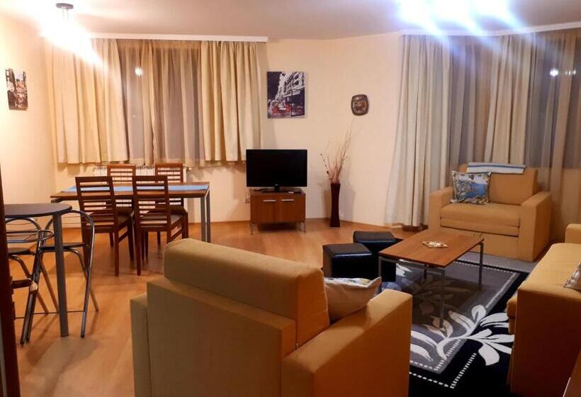 آپارتمان 1 خوابه با تراس, Enjoy Studios And Lovely Apartment Villa Park