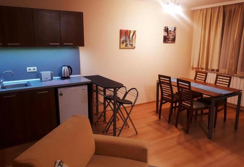 آپارتمان 1 خوابه با تراس, Enjoy Studios And Lovely Apartment Villa Park