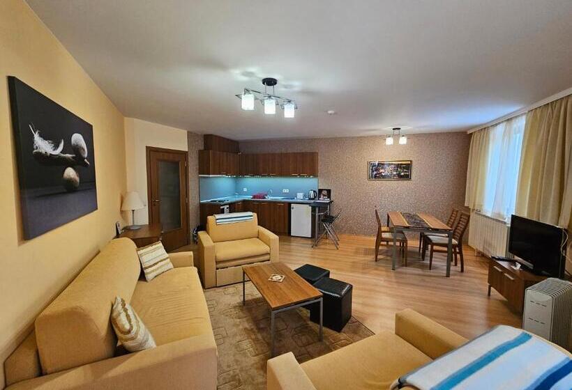 آپارتمان 1 خوابه با تراس, Enjoy Studios And Lovely Apartment Villa Park