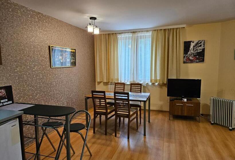 آپارتمان 1 خوابه با تراس, Enjoy Studios And Lovely Apartment Villa Park