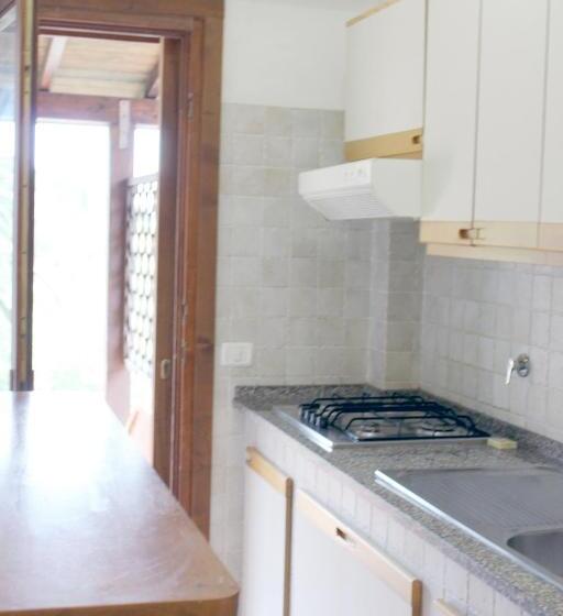 آپارتمان 1 خوابه با تراس, Casa Roberta