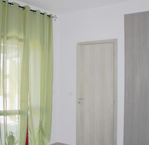 آپارتمان لوکس 1 خوابه, Casa Roberta