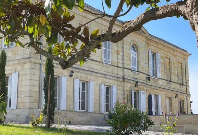 Номер Стандарт, Chateau Erigoye