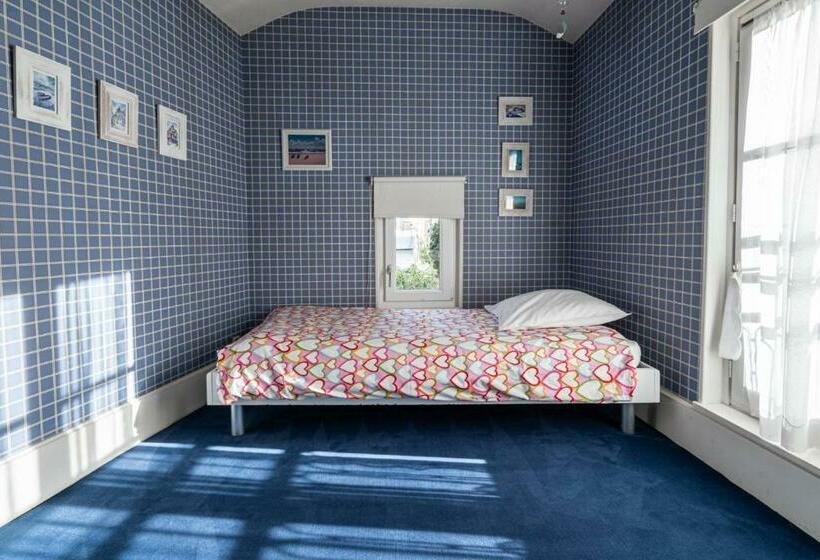 اتاق استاندارد چهار تخته, Le Cedre Bleu
