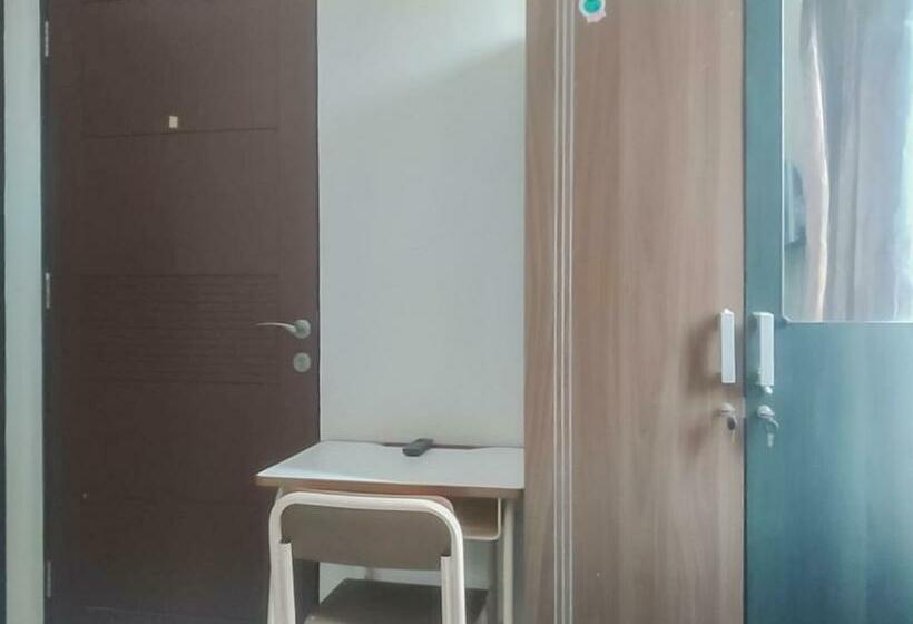 Номер Стандарт, Colombus Residence Karawang Mitra Reddoorz