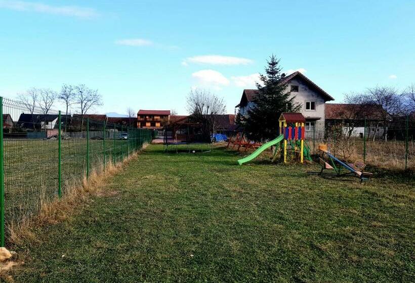 Номер Стандарт, Pensiunea Casa Zarnesteana