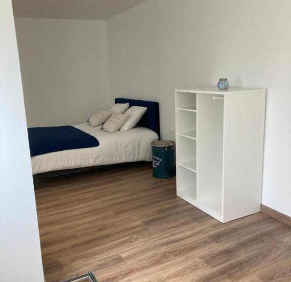 استودیوی استاندارد, Appart’hôtel Saint Patrice