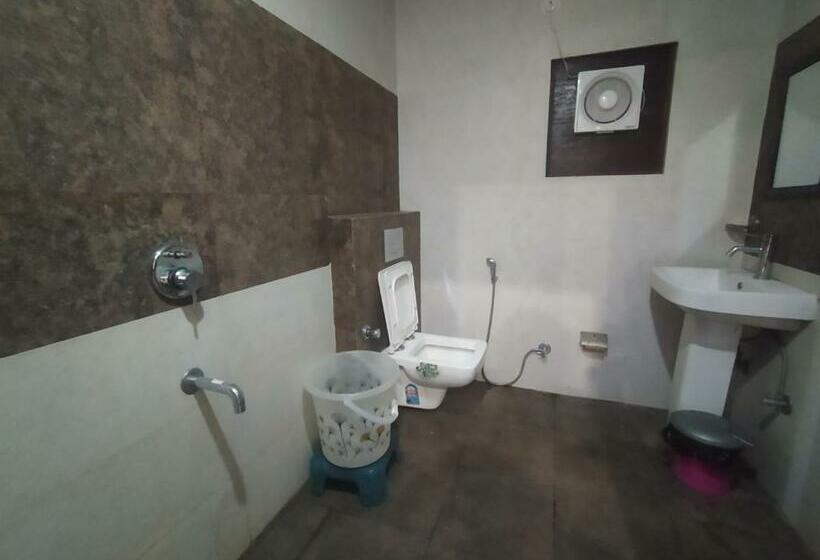 Номер Deluxe, Geeta Residency Haridwar