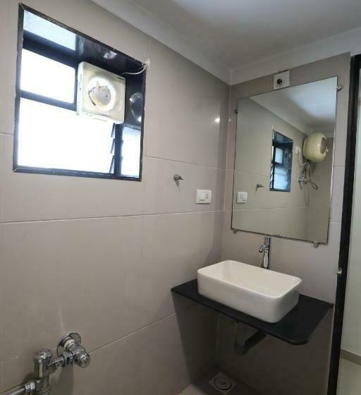 اتاق اکونومی, Shagun Rooms & Banquet, Surat