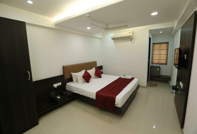 اتاق اکونومی, Shagun Rooms & Banquet, Surat
