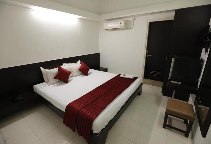 اتاق اکونومی, Shagun Rooms & Banquet, Surat