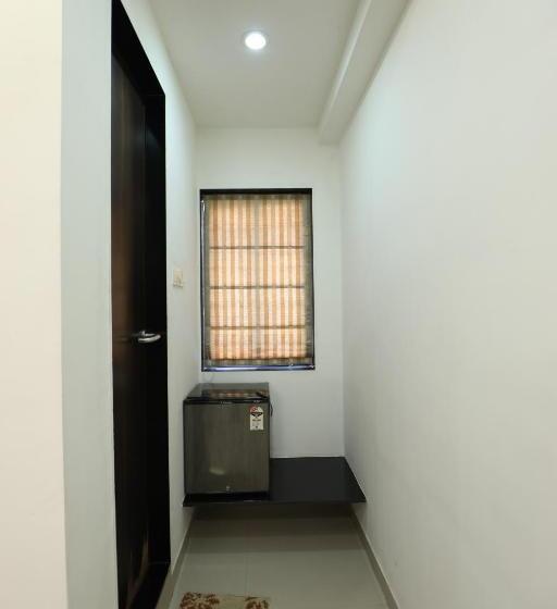 اتاق لوکس, Shagun Rooms & Banquet, Surat