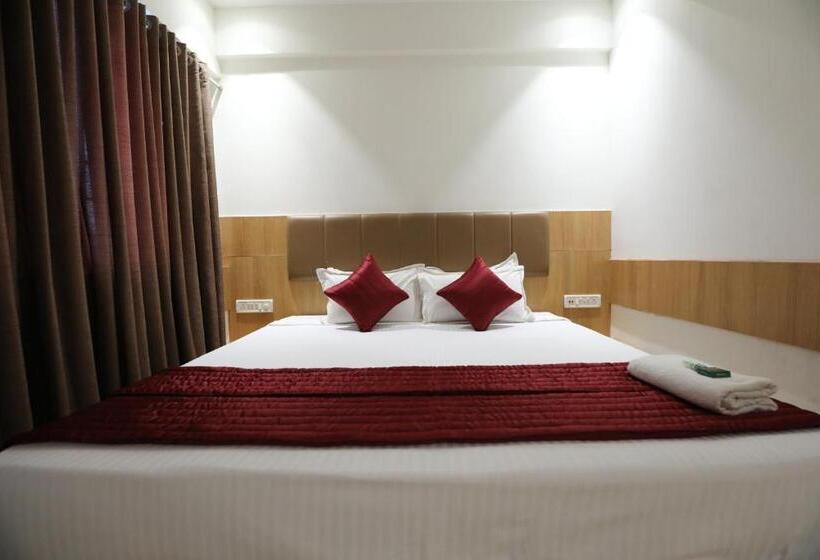 اتاق لوکس, Shagun Rooms & Banquet, Surat