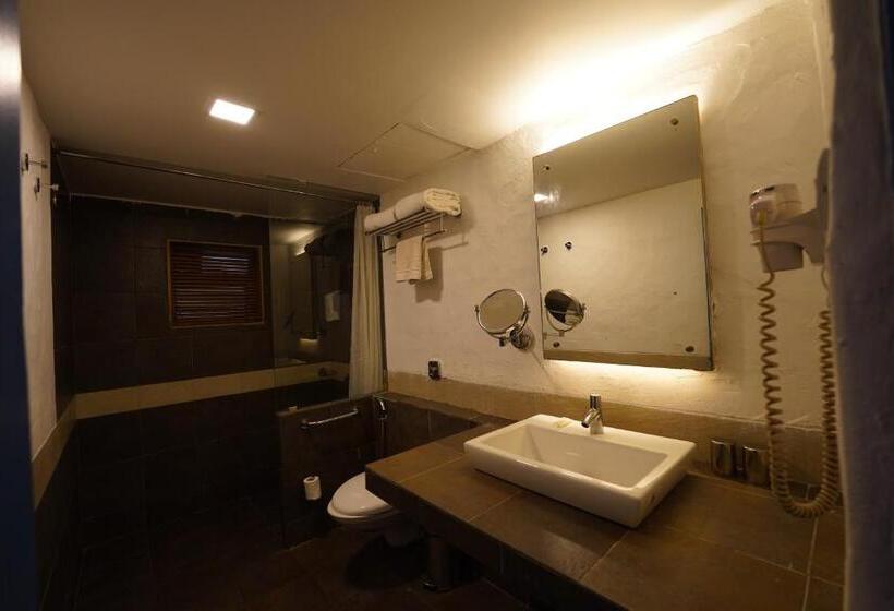 اتاق لوکس, Zone Connect By The Park Calangute