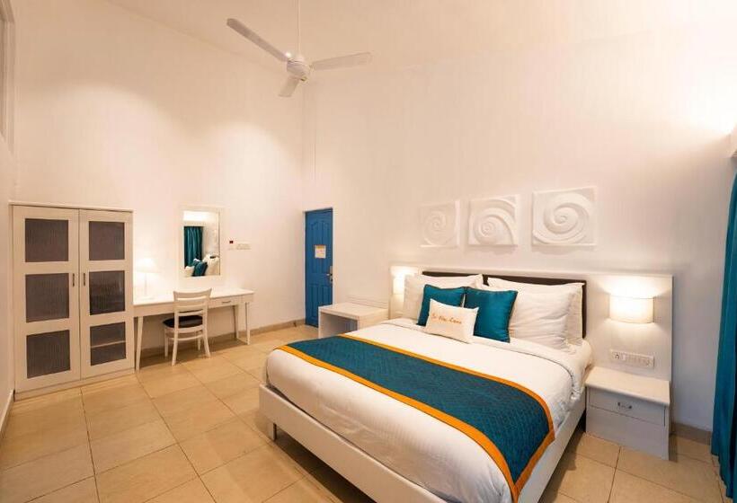 اتاق لوکس با بالکن, Zone Connect By The Park Calangute