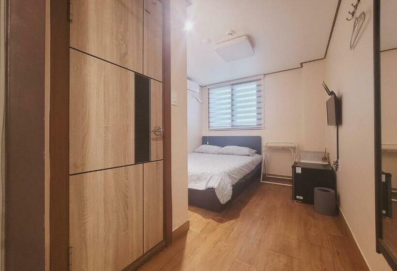 اتاق استاندارد, Olive Hostel Myeongdong