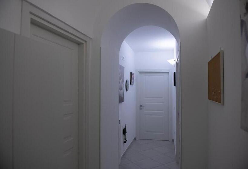 이코노미 룸, Amalfi Casa Angelina