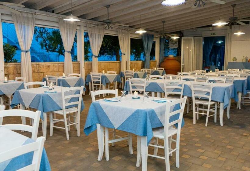 اتاق اکونومی, Scoglio Di Pirro B&b