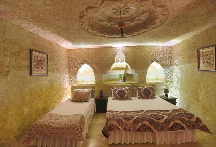 غرفة قياسية ثلاثية مزودة بشرفة, Cappadocia Abras Cave