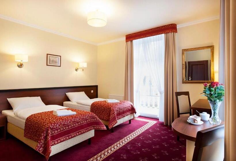 Номер Deluxe с Балконом, Resort De Esperanto Sanatorium Uzdrowiskowe