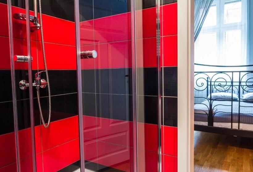 اتاق استاندارد, Retro Hostel
