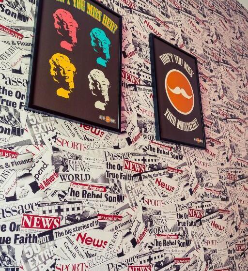 اتاق استاندارد چهارنفره با سرویس بهداشتی مشترک, Retro Hostel